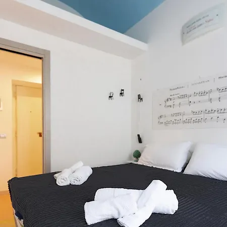 Apartment Sorrento Realty Holidays Mary S *