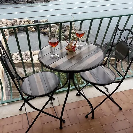 Sorrento Realty Holidays Mary S * Massa Lubrense